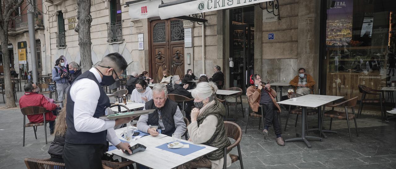 Los trabajadores de restauración están vinculados al convenio de hostelería.