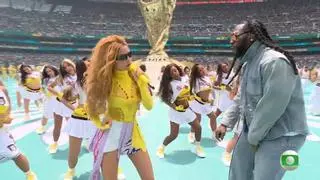 Las redes alucinan con la actuación de Shakira en la inauguración del Mundial: "Ahora entiendo todo"