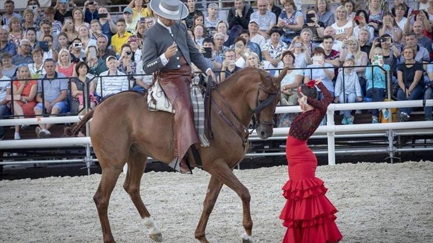 7.500 personas han visto actuar a Córdoba Ecuestre en la Plaza Roja