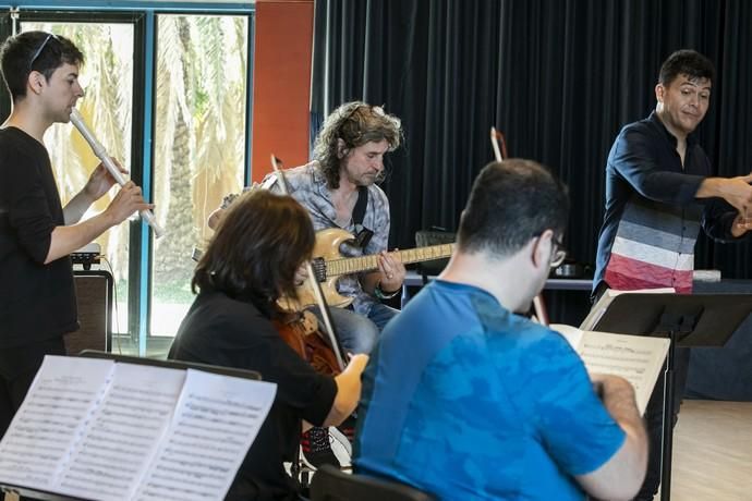 16.04.19. Las Palmas de Gran Canaria. Ensayo del espectáculo Bach Rock, con Iñaki Antón. Auditorio Alfredo Kraus . Foto Quique Curbelo  | 16/04/2019 | Fotógrafo: Quique Curbelo