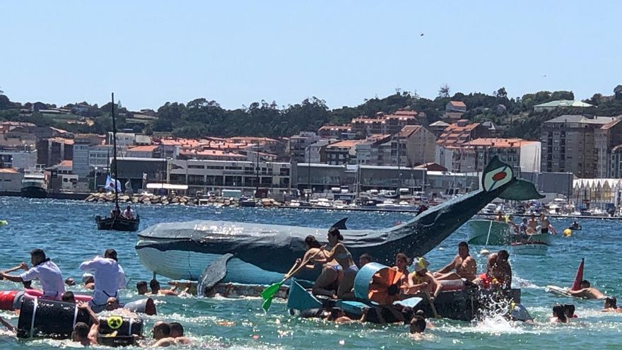 &#039;Rejata de embarcasións feitas á machada e propulsadas a pan de millo&#039; da Festa da Dorna de Ribeira
