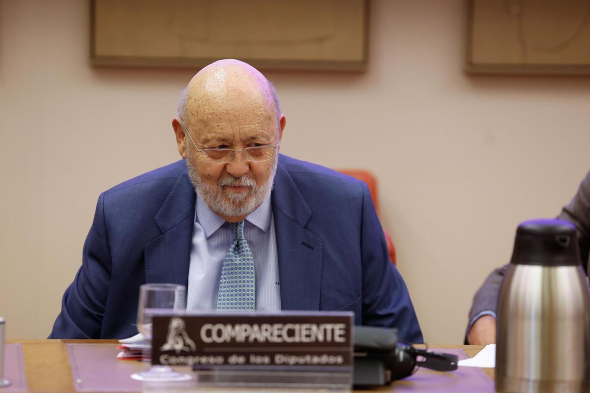 Tezanos comparecerá el 9 de diciembre en la comisión de investigación del CIS en el Senado