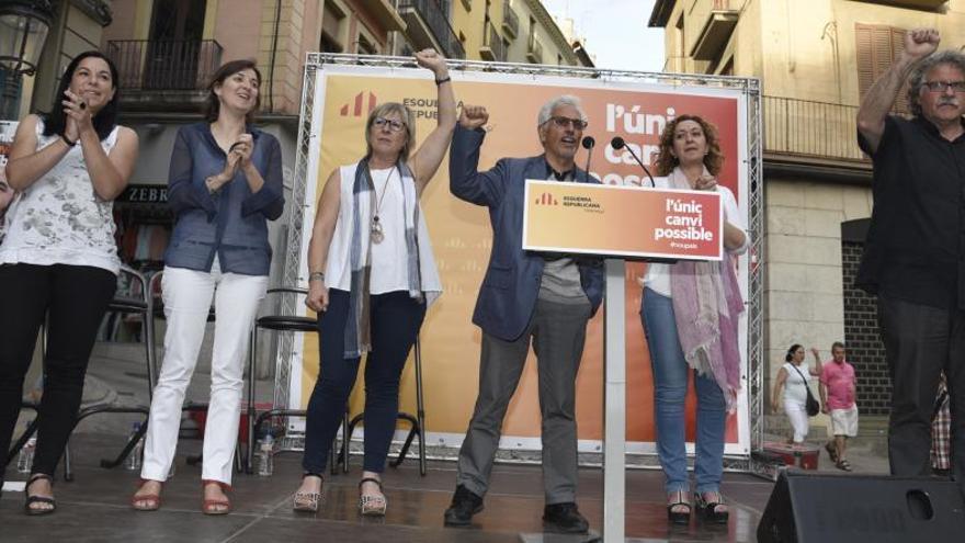 D&#039;esquerra a dreta, Delgado, Telechea, Cortès, Vidal, Capella i Tardà, aquest diumenge al vespre a Manresa