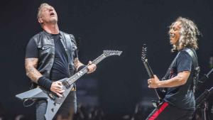 Metallica interpreta a Peret en el Palau Sant Jordi.