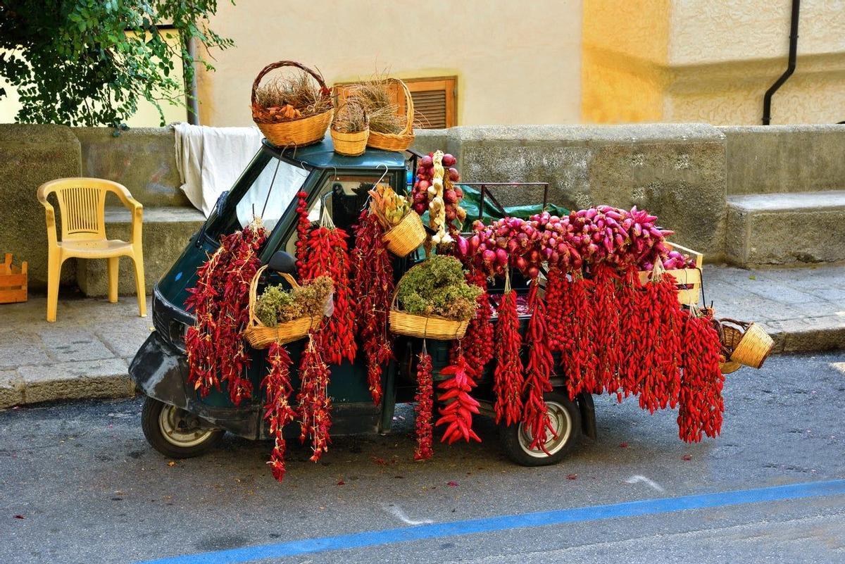Pimientos rojos, Tropea, pueblo más bonito, Italia