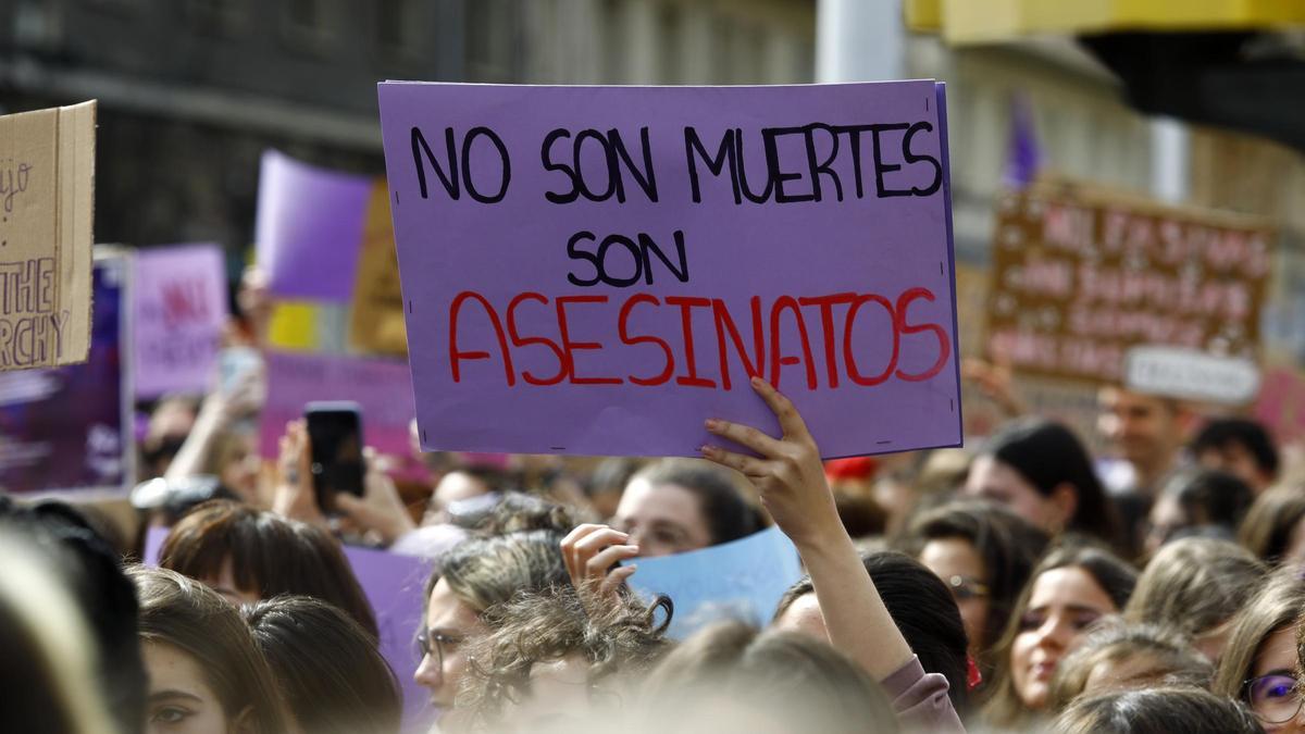 'No son muertes, son asesinatos', en un cartel de las manifestaciones feministas del 25N.