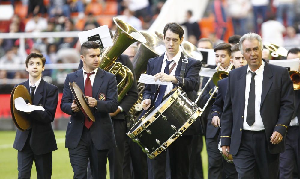 Bandas de Música en Mestalla: La A.M. Montaverner interpresta 'El Kabila'