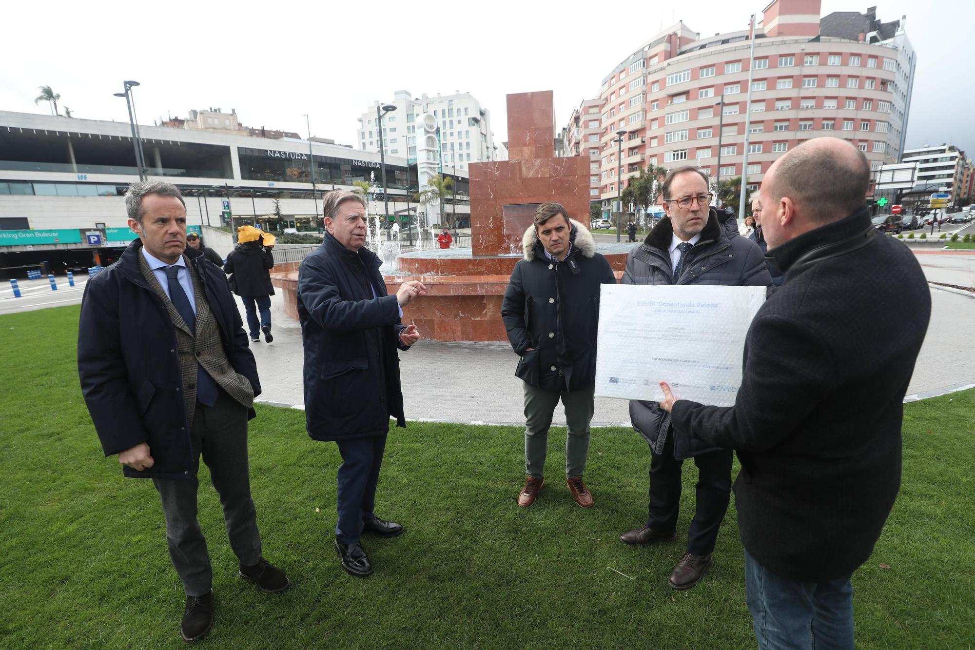 EN IMÁGENES: La nueva plaza de la Cruz Roja de Oviedo ya está abierta al público