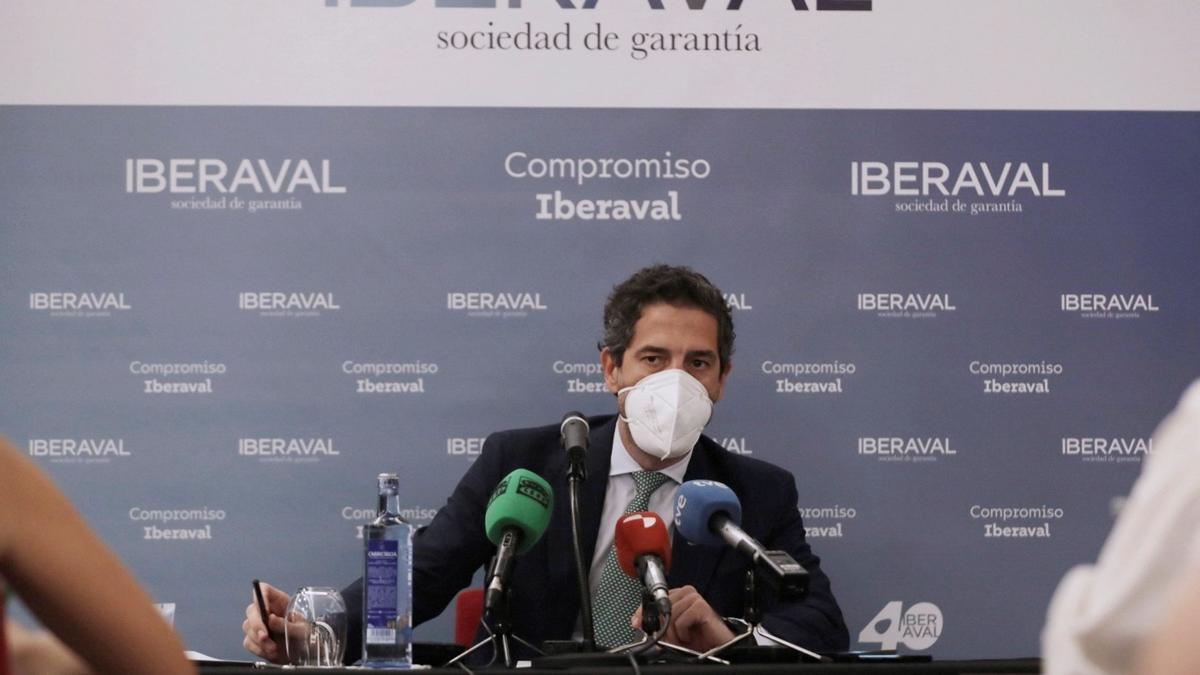 El presidente de Iberaval, Cesar Pontvianne durante la rueda de prensa esta mañana