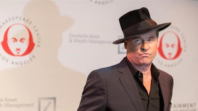 Val Kilmer se declara por Twitter a Cate Blanchett