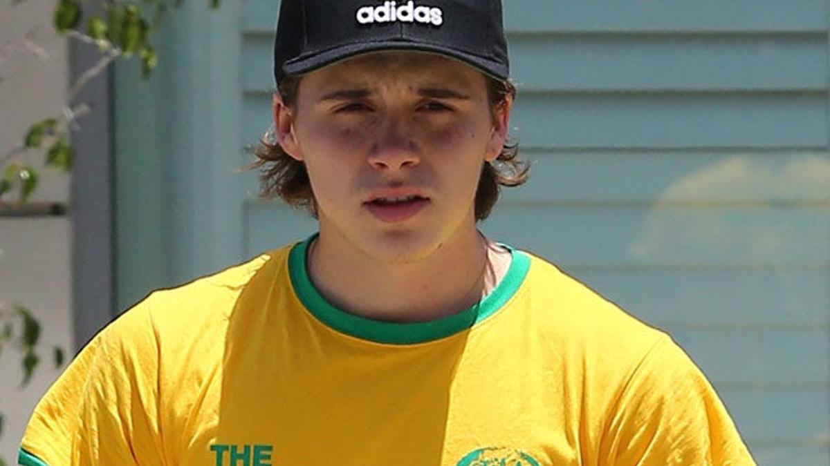 Brooklyn Beckham aprueba el carnet de conducir