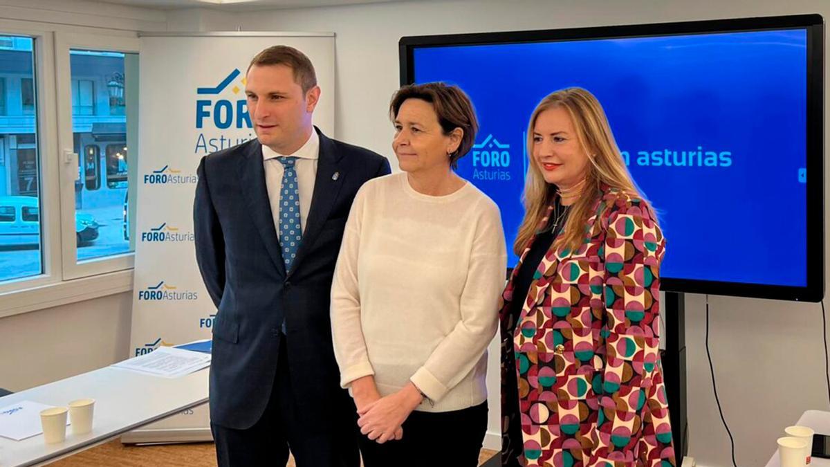 Adrián Pumares, Carmen Moriyon y Emilia Calvo