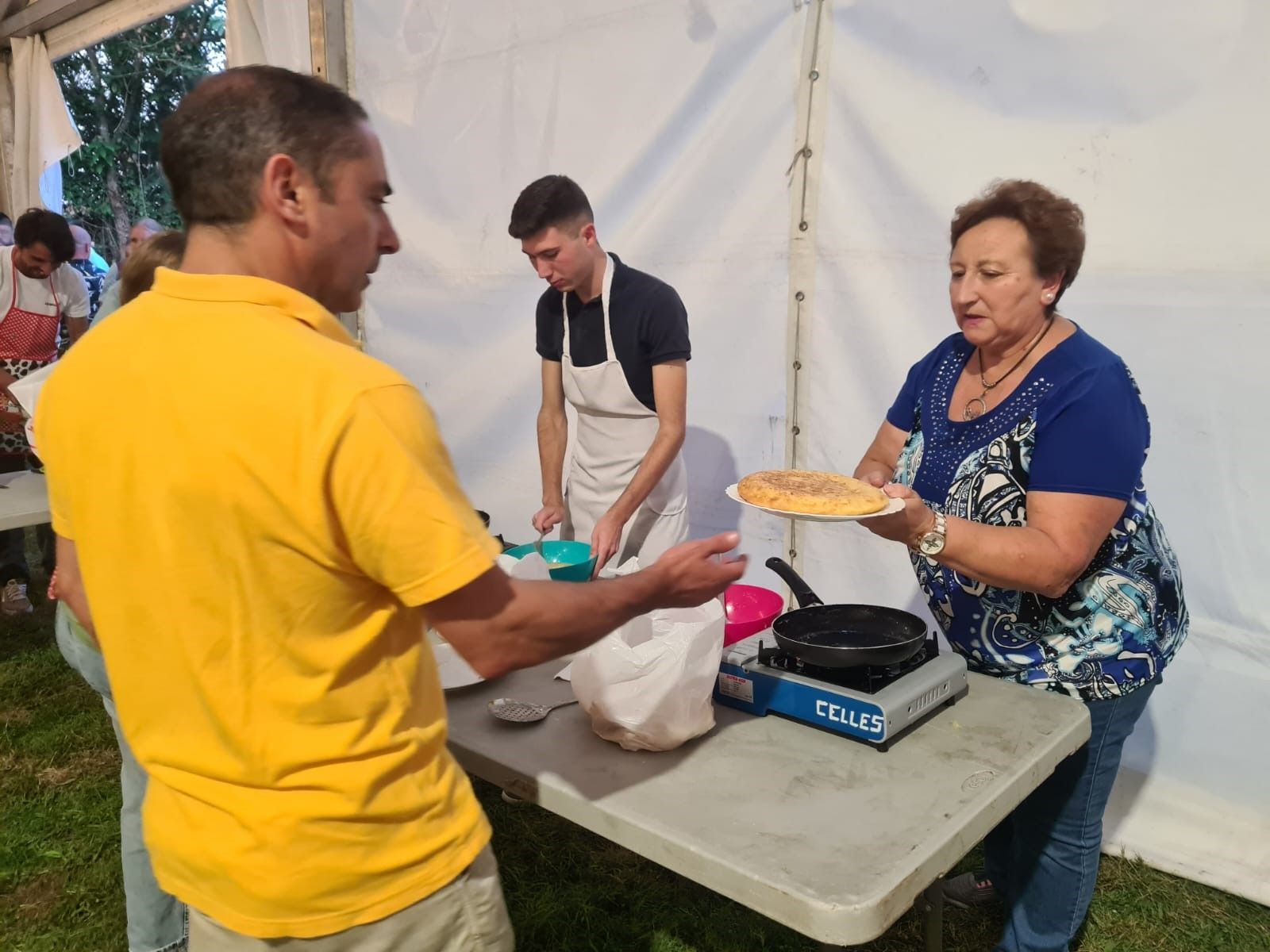 Celles, fiesta hasta en los fogones con un concurso de tortillas "histórico"