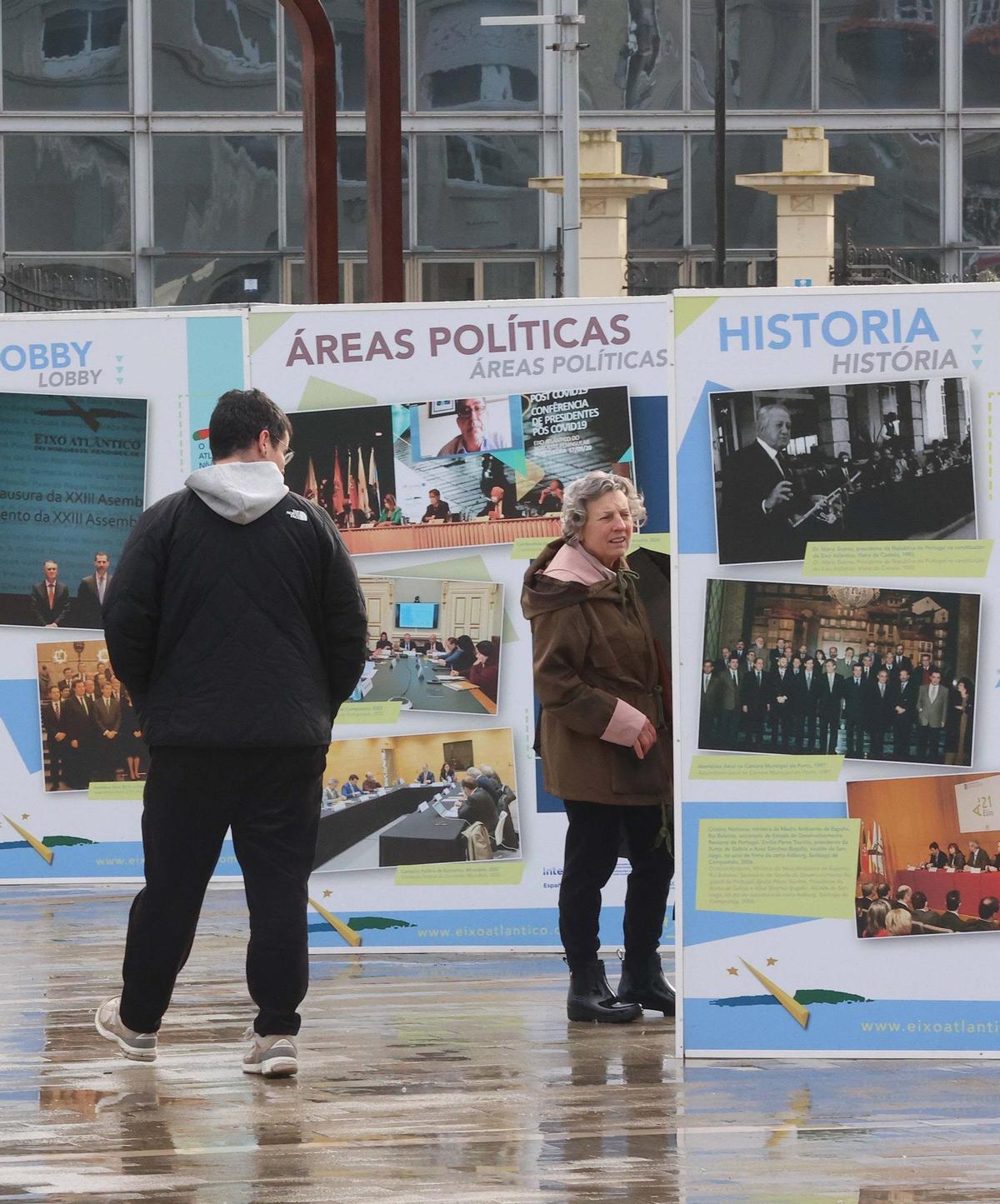 Los 34 años del Eixo Atlántico, en exposición en A Coruña