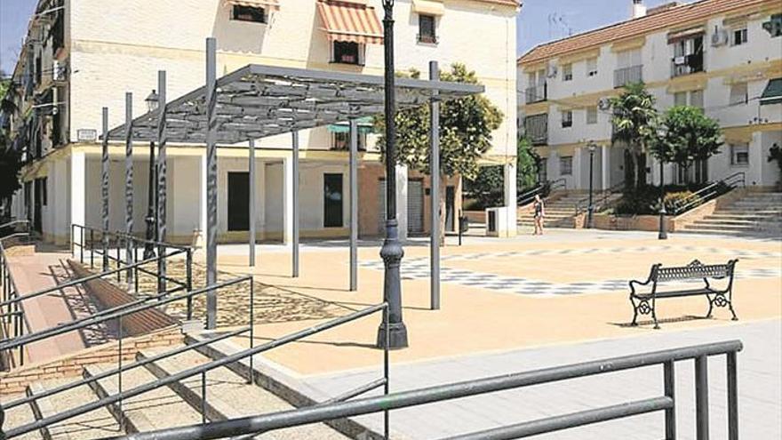 Los vehículos de emergencias tendrán mejor acceso a la plaza de Blas Infante