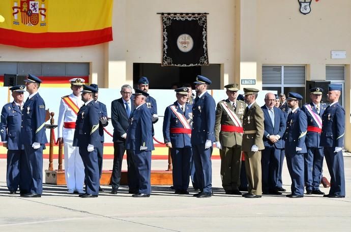 10/12/2019 TELDE.  El Mando Aéreo de Canarias celebra la festividad de Nuestra Señoara del Loreto, Patrona del Ejército del Aire, con imposición de condecoraciones, homenaje alos Caídos y Desfile.  Fotógrafa: YAIZA SOCORRO.  | 10/12/2019 | Fotógrafo: Yaiza Socorro