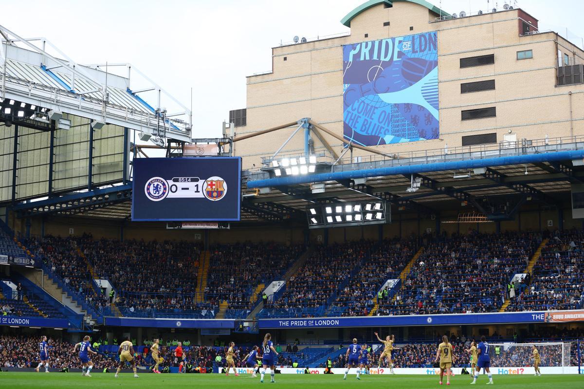 Més de 27.000 persones han vist el partit a Stamford Bridge