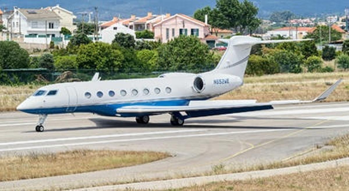 Avión privado que utiliza Eric Schmidt.