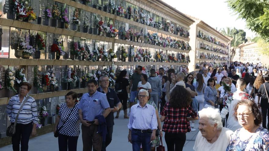 Día de Todos los Santos en el Cementerio General de València