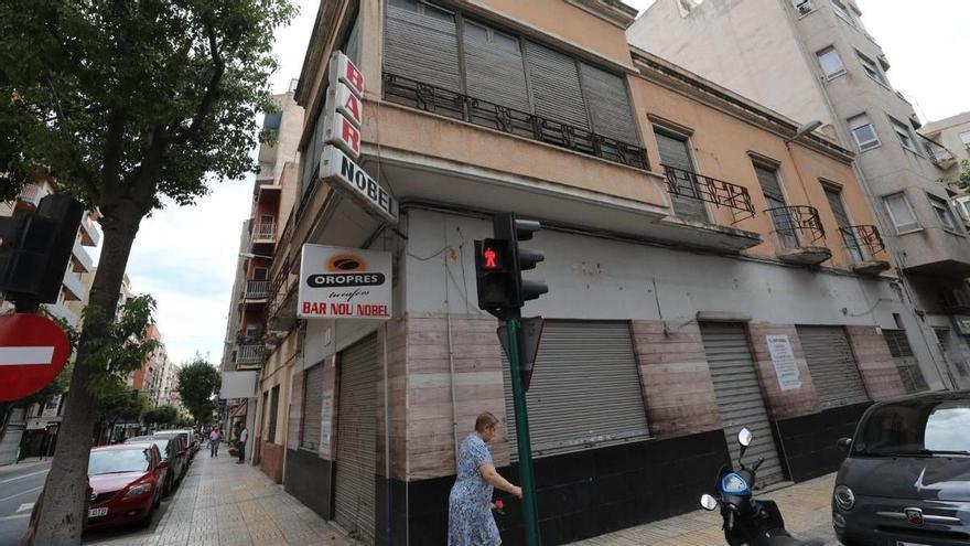 Elche da luz verde a la demolición del edificio del bar Nobel