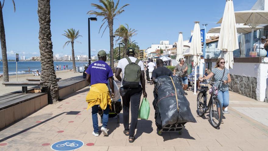 La majoria de manters viu en males condicions.