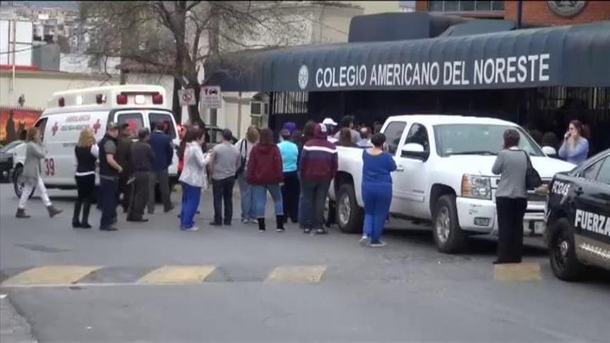 Un adolescente dispara a varios compañeros y a una profesora en Monterrey