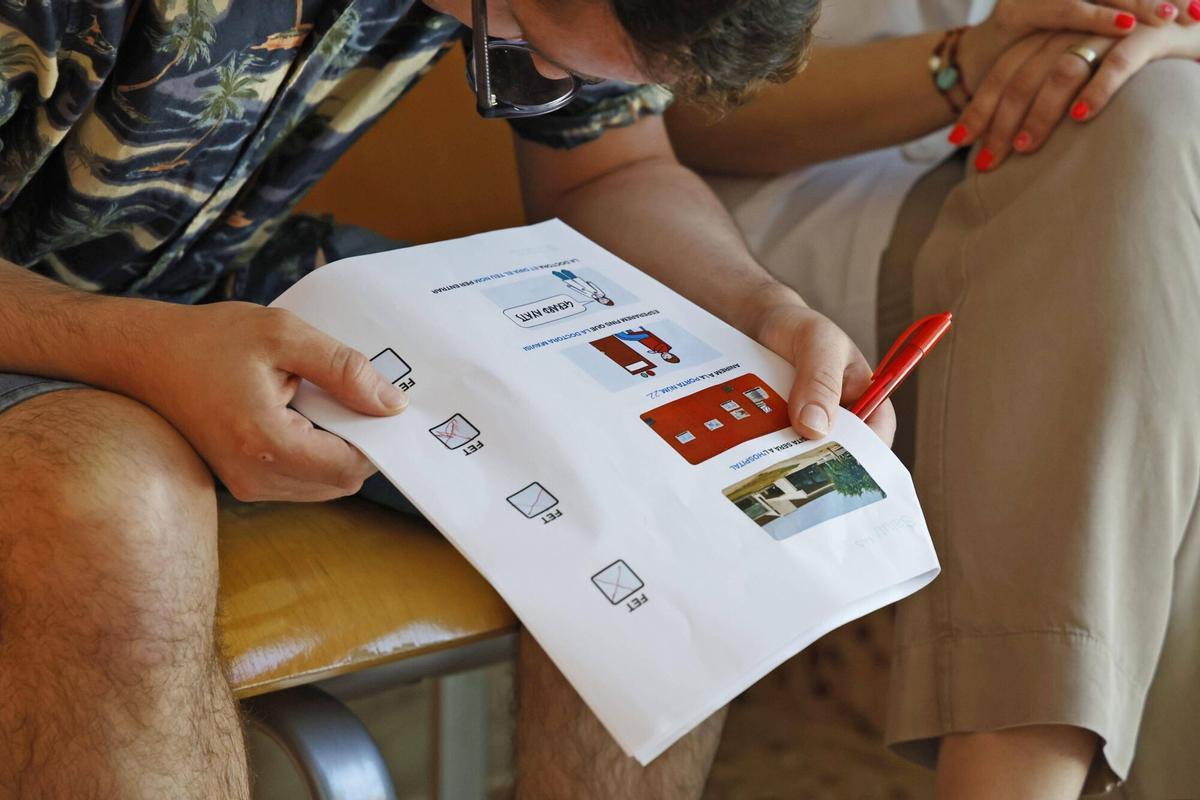 Salt. Hospital Santa Caterina. Presentacio del projecte Facil IAS, un programa pioner a Catalunya en l’accessibilitat de l’atencio sanitaria a les persones amb discapacitat intel·lectual.