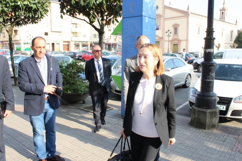 Ana Pastor, presidenta del Congreso de los Diputados, en el Foro Comunicación Escuela de Vegadeo