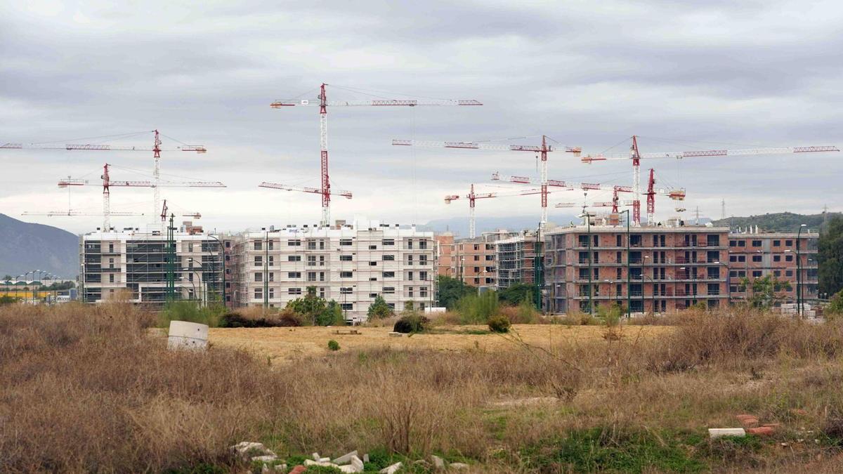 Obras de construcción en Teatinos