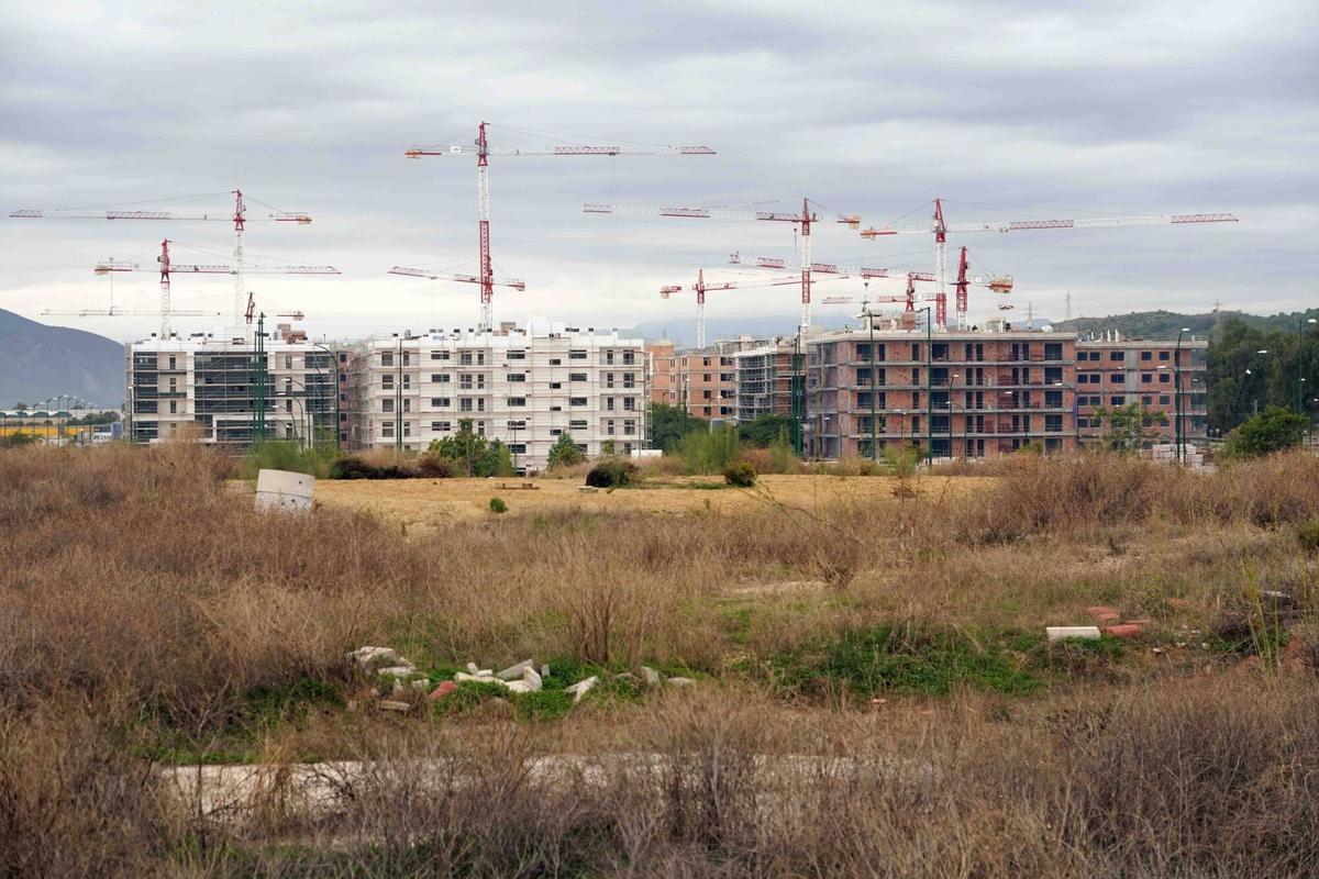 Obras de construcción en Teatinos