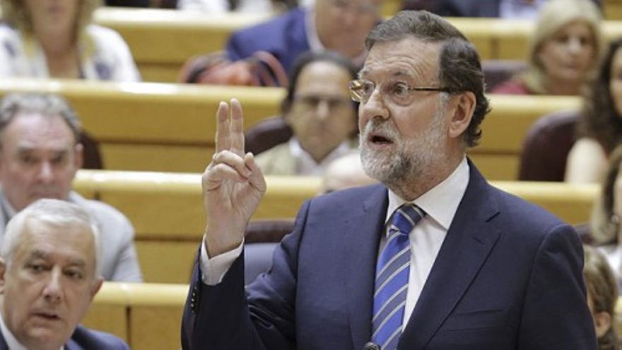 Rajoy dice que nadie toma en serio a Pedro Sánchez