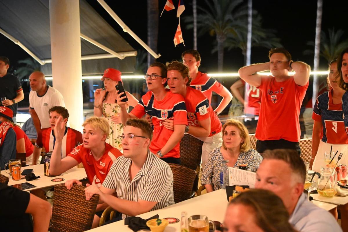 Las mejores imágenes del Noruega-Inglaterra de los cuartos de final del Mundial 2026 en l'Alfàs del Pi