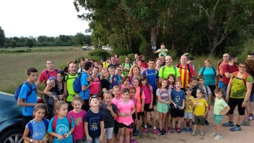 Unes 200 persones, a la 24a Caminada a la Llum de la Lluna a Llagostera