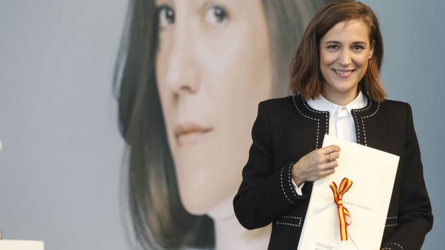 Carla Simón recoge el Premio Nacional y reivindica el cine plurilingüe