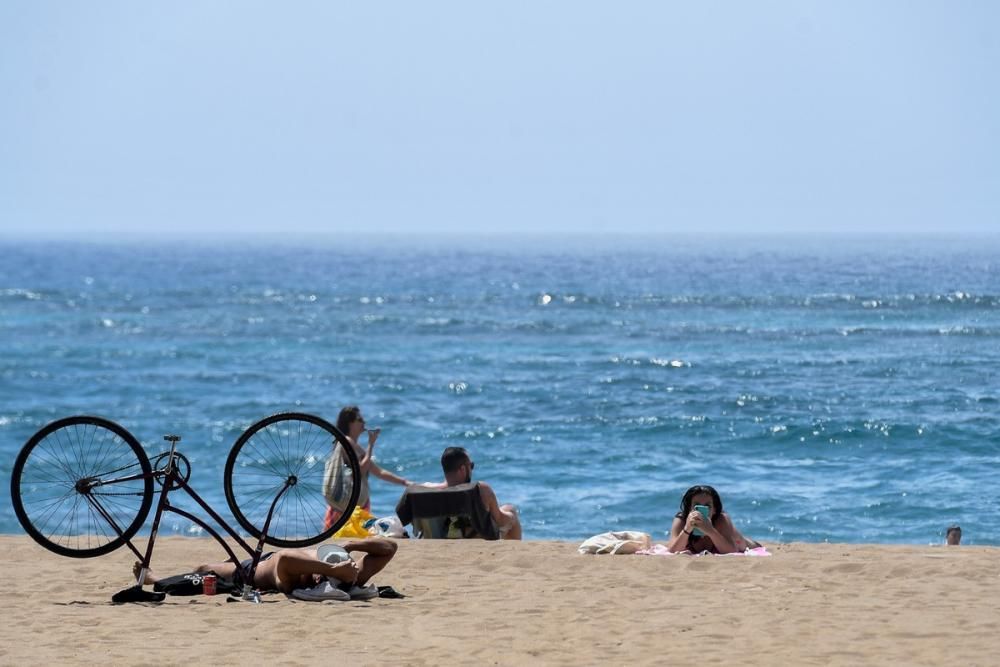 La fase 2 vuelve a llenar de vida Las Canteras