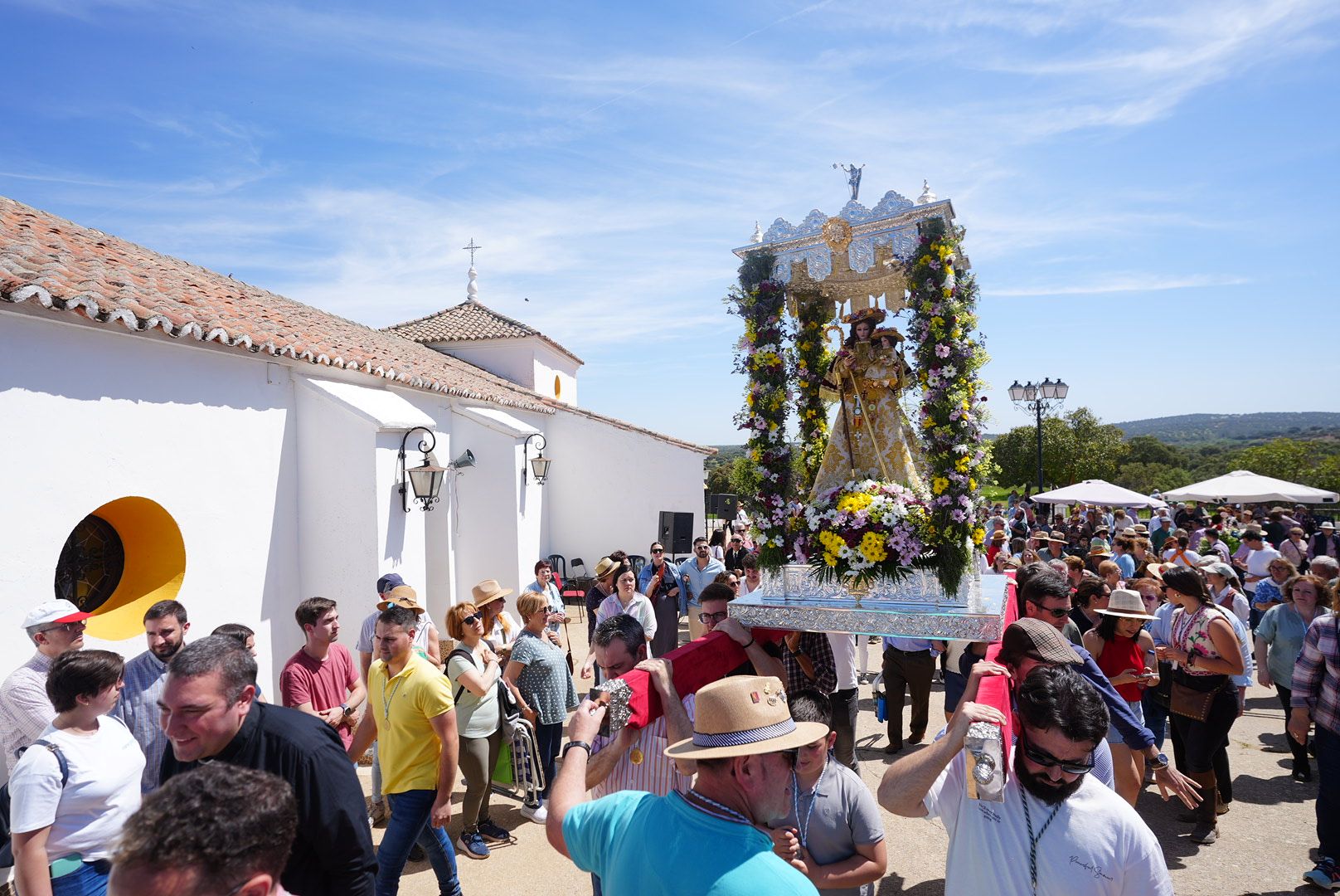 La romería de la Virgen de la Antigua en Hinojosa del Duque, en imágenes