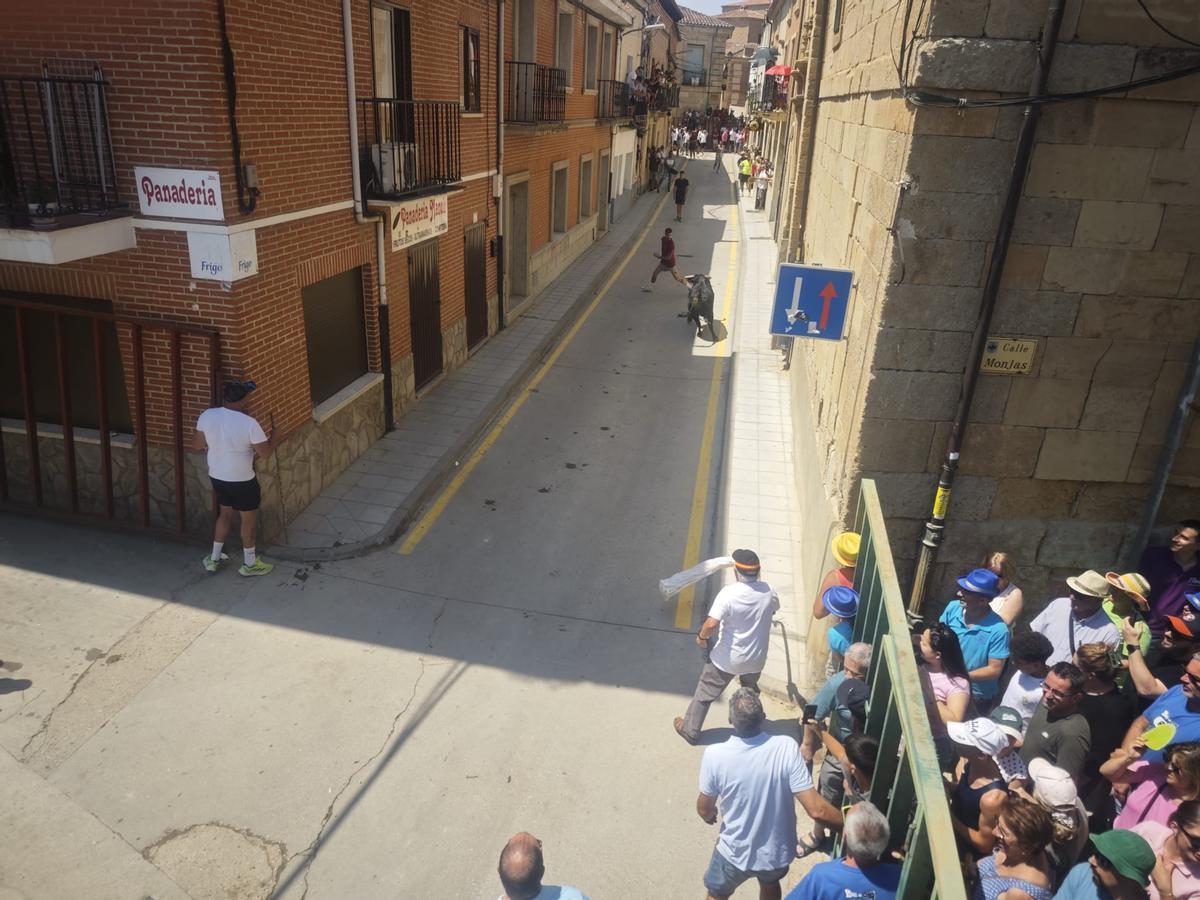 GALERÍA | Fuentesaúco vibra con un tercer espante en sus fiestas