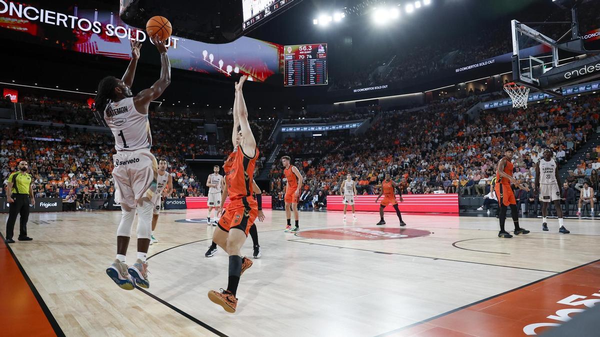 Batemon y McGhee lideran el triunfo del Lleida en Valencia (100-105)