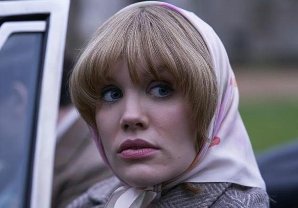 Emerald Fennell interpreta a Camilla Parker en 'The Crown'.