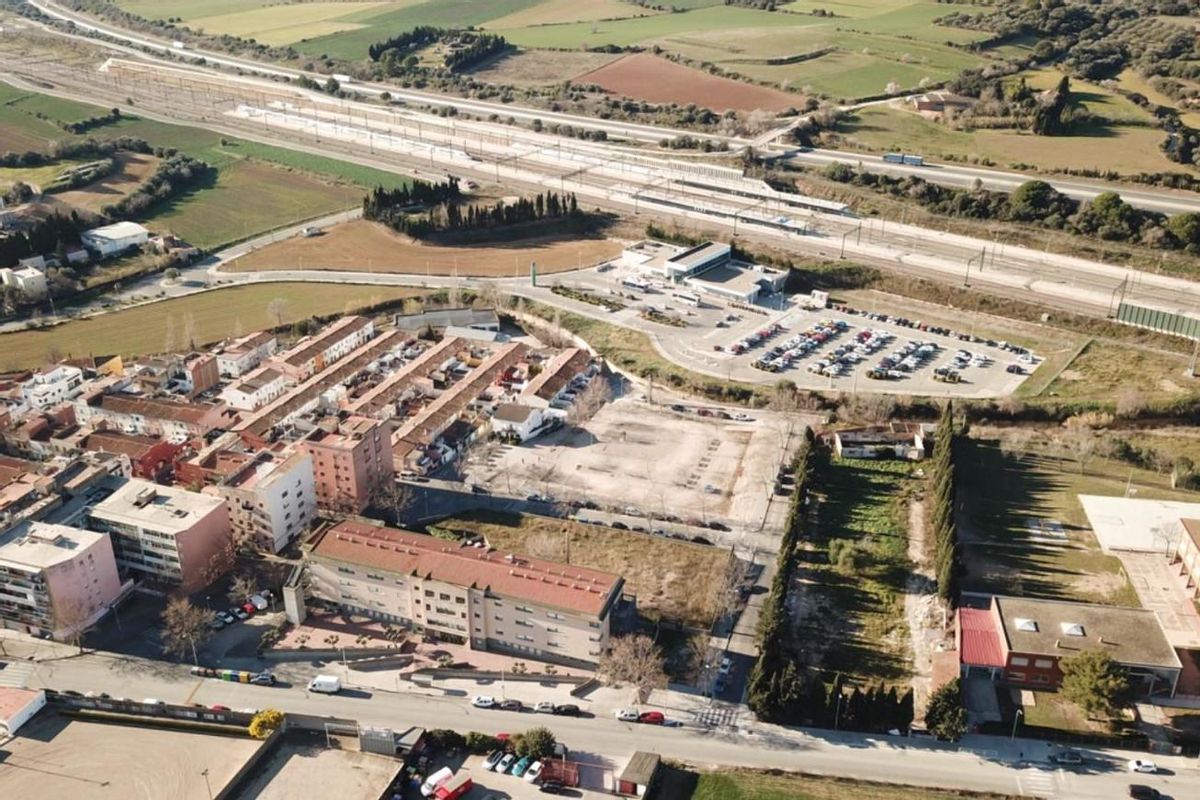 Vista aèria de l'estació de l'ave Figueres-Vilafant