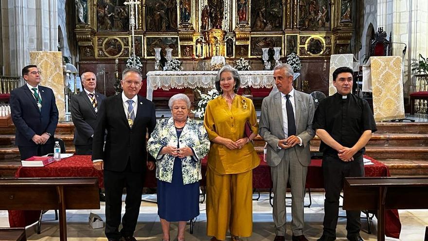 Rafael Ramírez seguirá un año más al frente de la cofradía de la Virgen de Araceli de Lucena