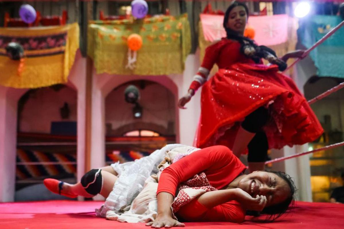 Las “Cholitas Luchadoras”: el poder femenino que desafía el machismo desde el ring