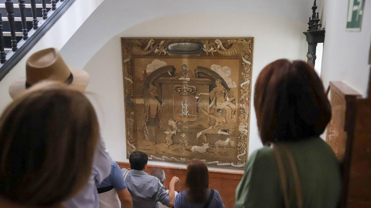Imagen de archivo durante una visita guiada por la obra de Antonio Juez.