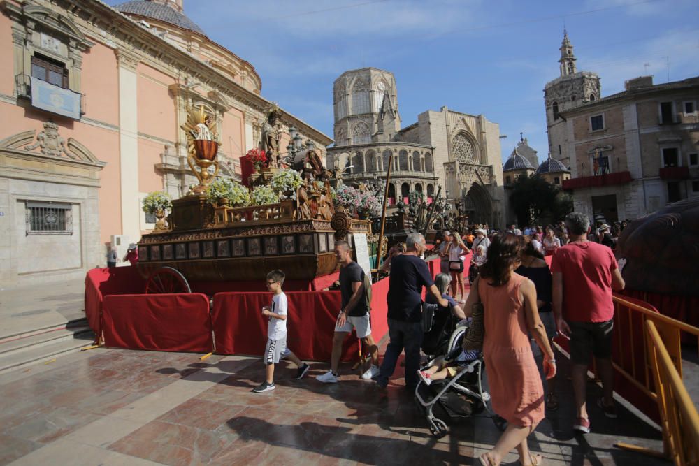 Las Rocas, expuestas en la plaza de la Virgen