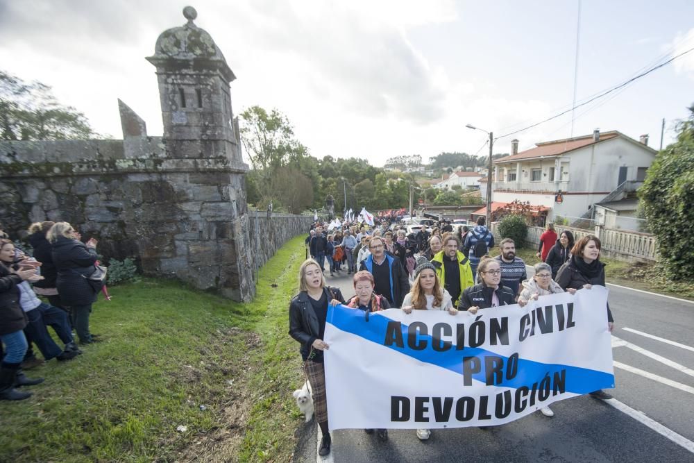 Marcha que exige la devolución del pazo de Meirás