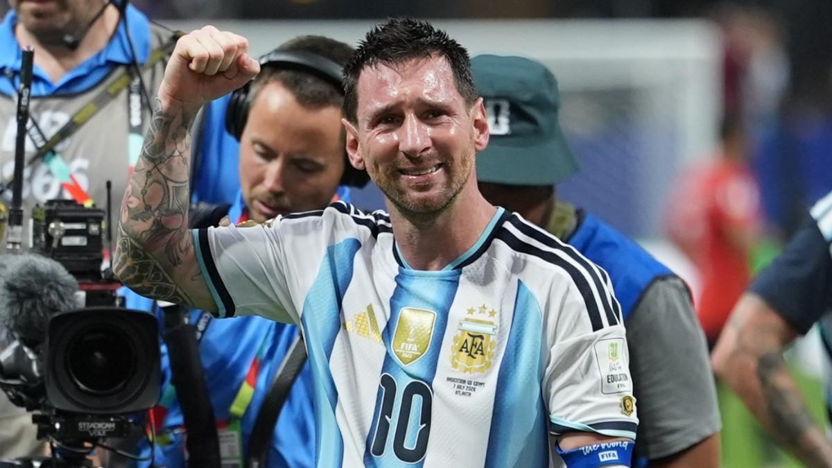 Leo Messi rompió a llorar tras el pitido final
