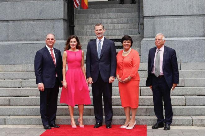 Los Reyes de España junto a John Bel Edwards , LaToya Cantrell y Josep Borrell