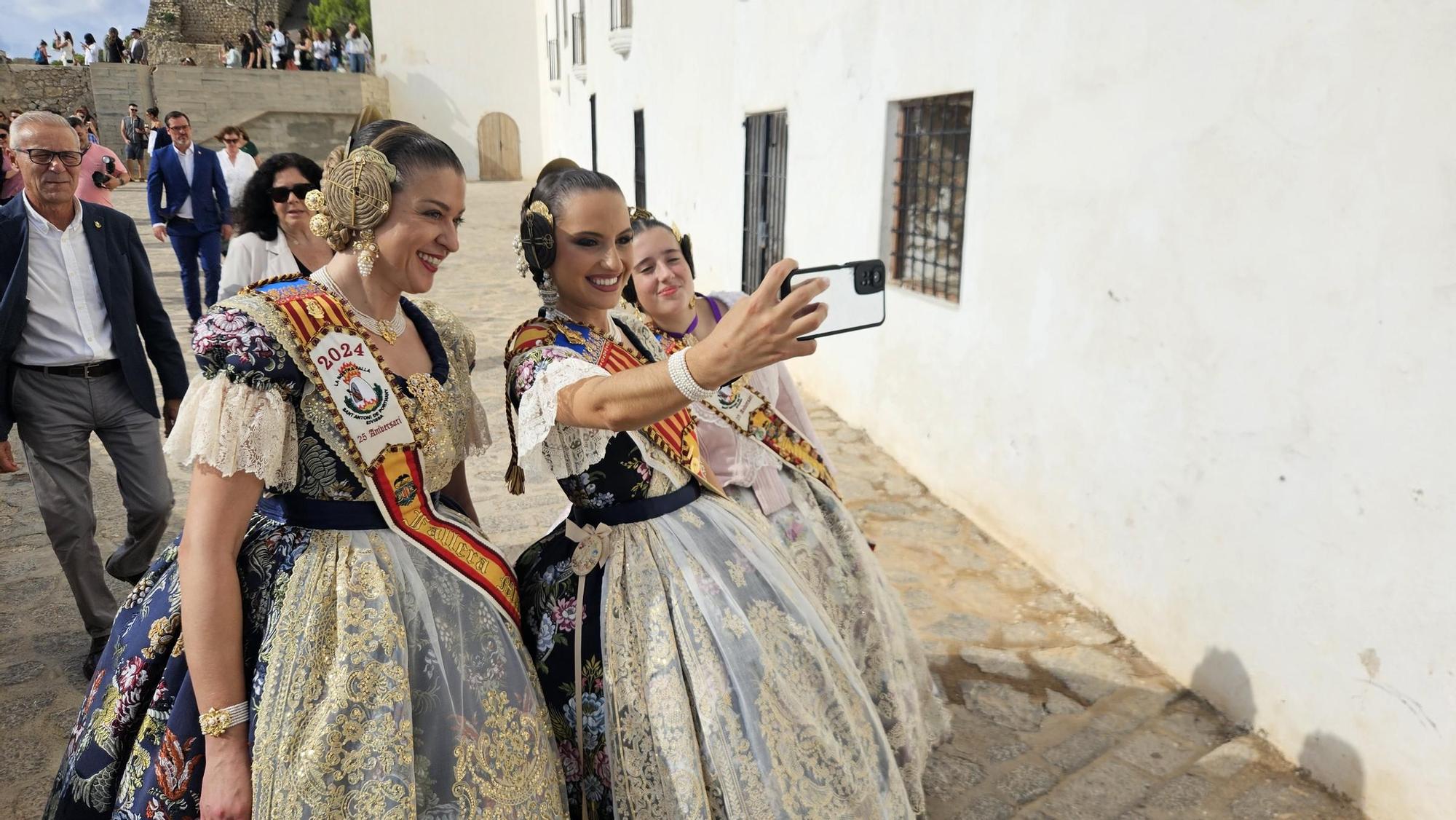 Las imágenes de las falleras 2024 y 2025 en Ibiza