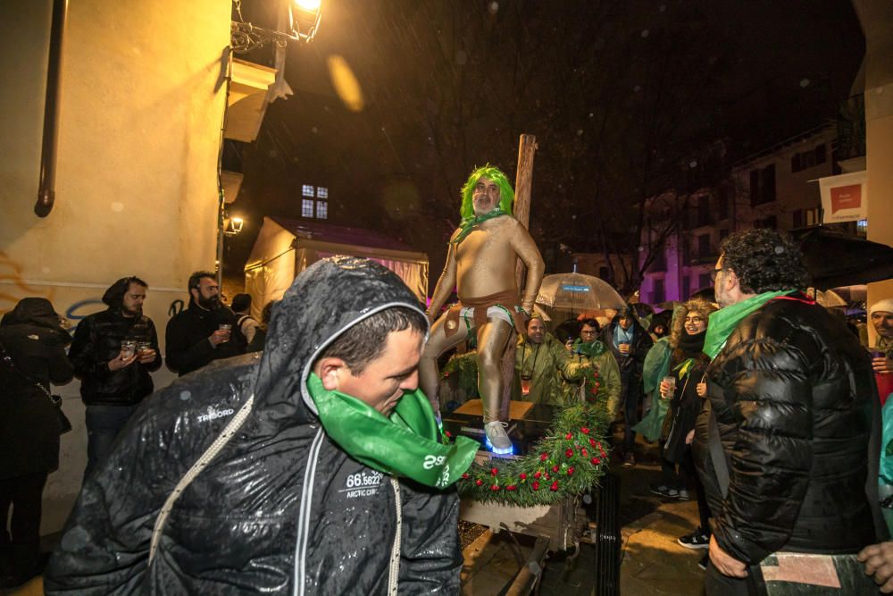 Las cofradías de Sant Sebastià se burlan de Gloria