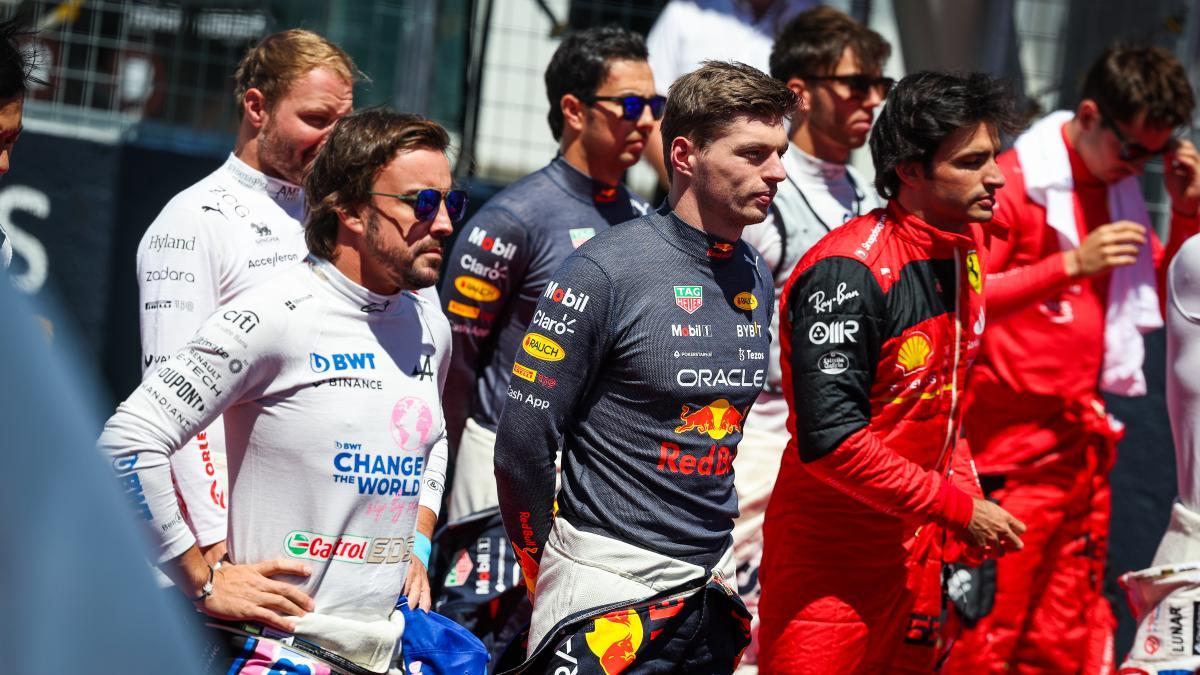 Fernando Alonso, junto a Max Verstappen y Carlos Sainz, en los prolegómenos a la carrera del domingo en el GP de Canadá